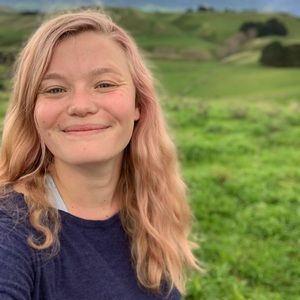Meet your Posher, Olivia